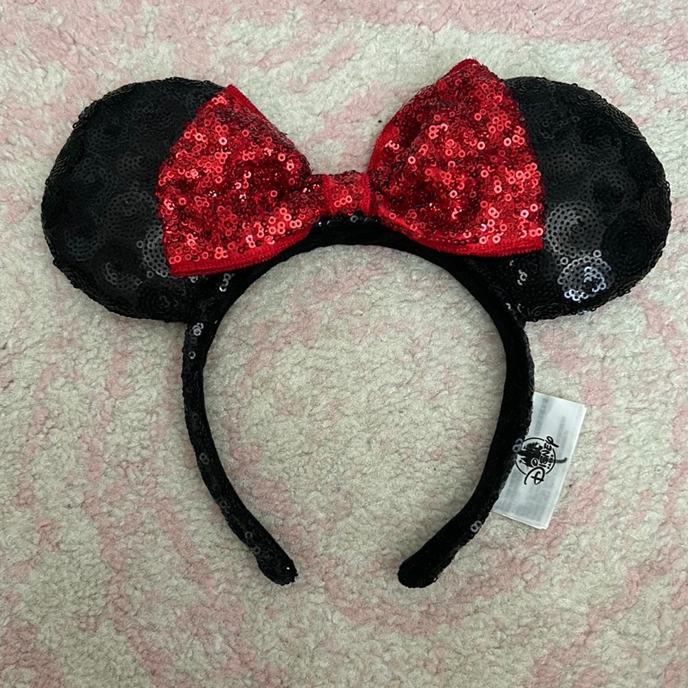 Disney Classic Minnie Ear Headband